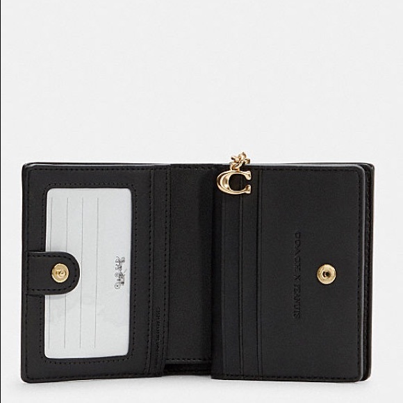 New💃Coach X Peanuts Snap Wallet In Signature Canvas With Woodstock Print - Picture 3 of 7